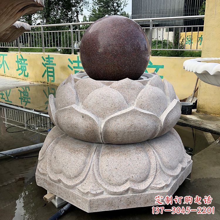 广州金色彩绘风水球雕塑