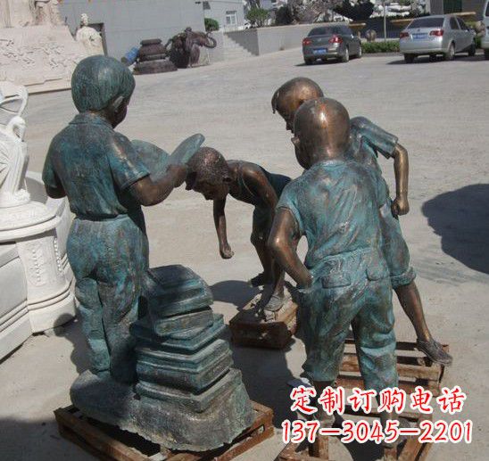 广州童话般的梦幻小孩铜雕塑