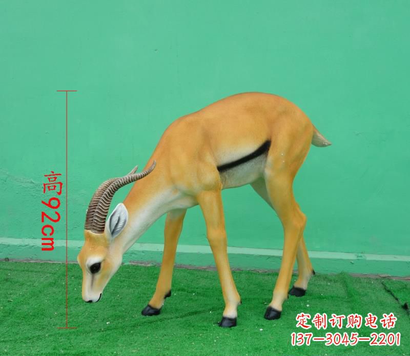 广州玻璃钢仿真羚羊雕塑