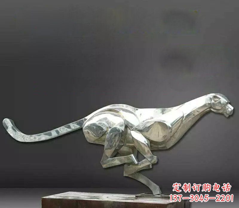 广州公园不锈钢奔跑的豹子动物雕塑