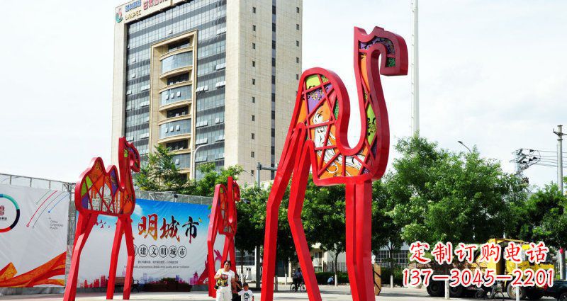 广州品质精良的公园不锈钢骆驼雕塑