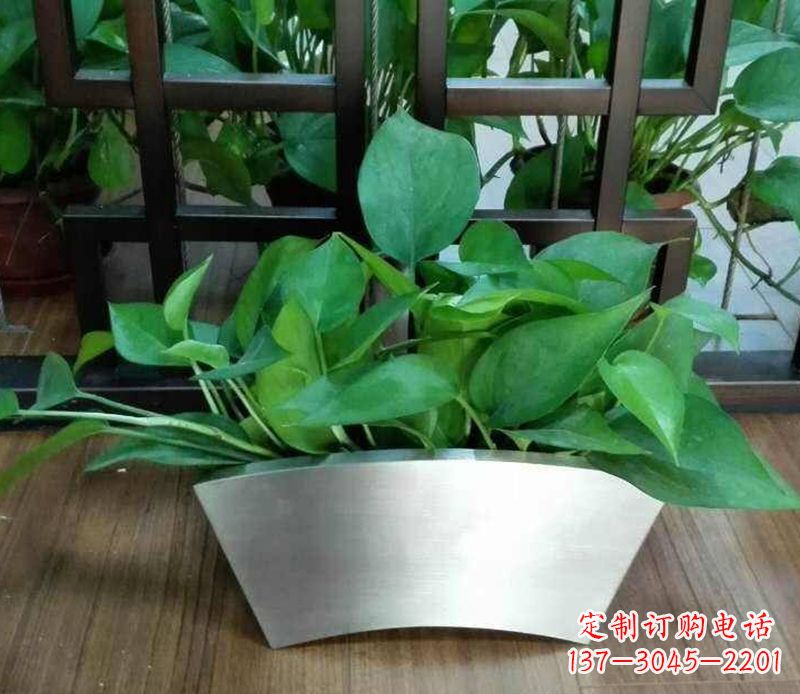 广州高质量不锈钢花盆雕塑,享受自然完美烘托