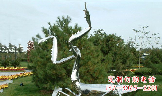 广州优雅大气的不锈钢螳螂雕塑