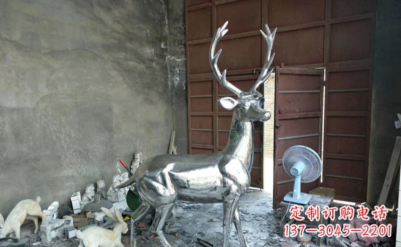 广州艺术精美的不锈钢鹿装置雕塑