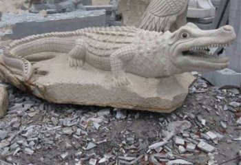 广州鳄鱼黄沙岩动物石雕精致装饰您的家