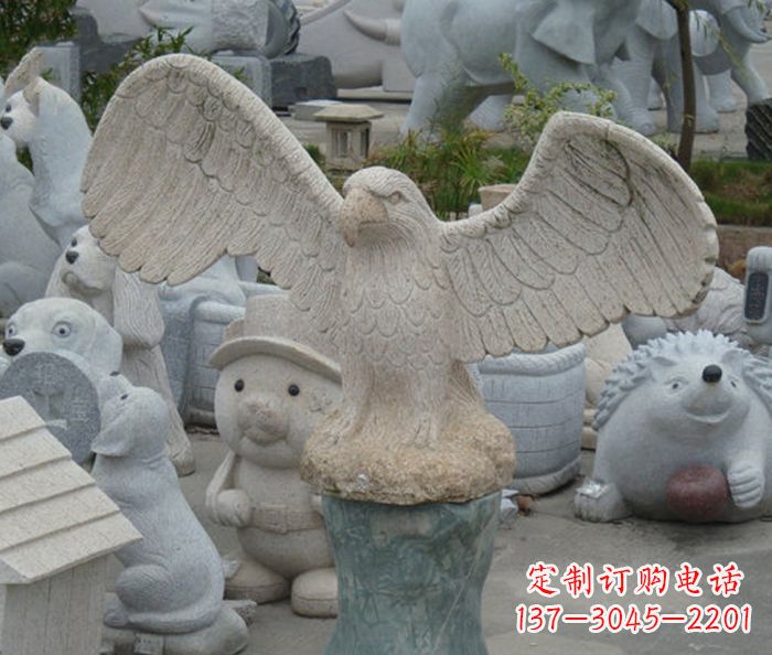 广州公园动物老鹰石雕