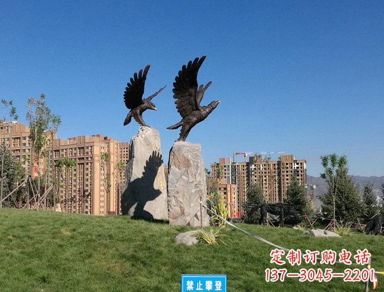 广州公园动物老鹰铜雕