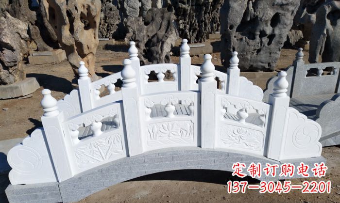 广州公园汉白玉石拱桥 (6)