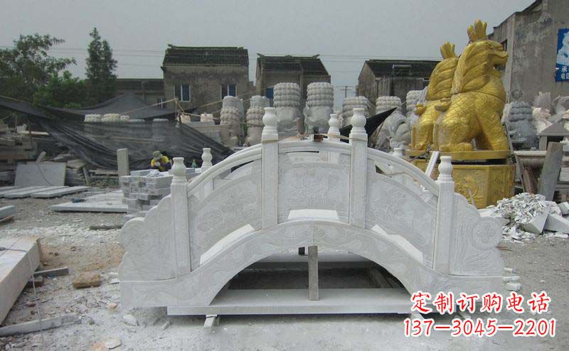 广州精美的大理石拱桥雕塑