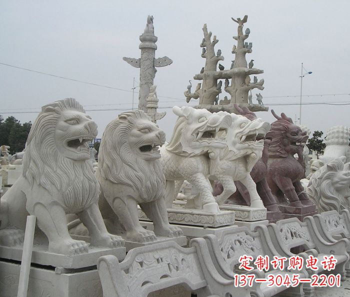 广州新中式金色狮子雕塑