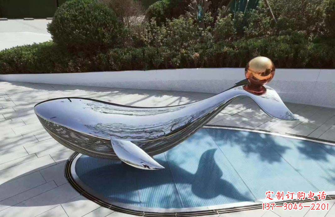 广州新颖独特的镜面不锈钢海豚雕塑