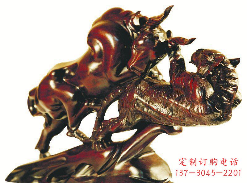 广州风格独特的铜制老虎雕塑