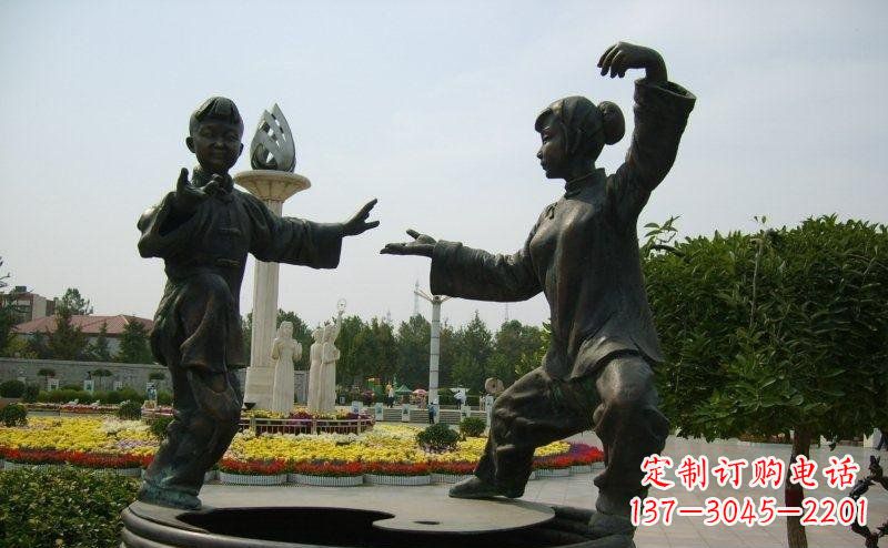广州公园练太极拳的人物小品铜雕