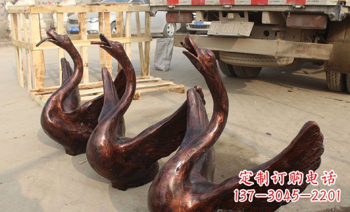 广州公园喷水天鹅动物铜雕