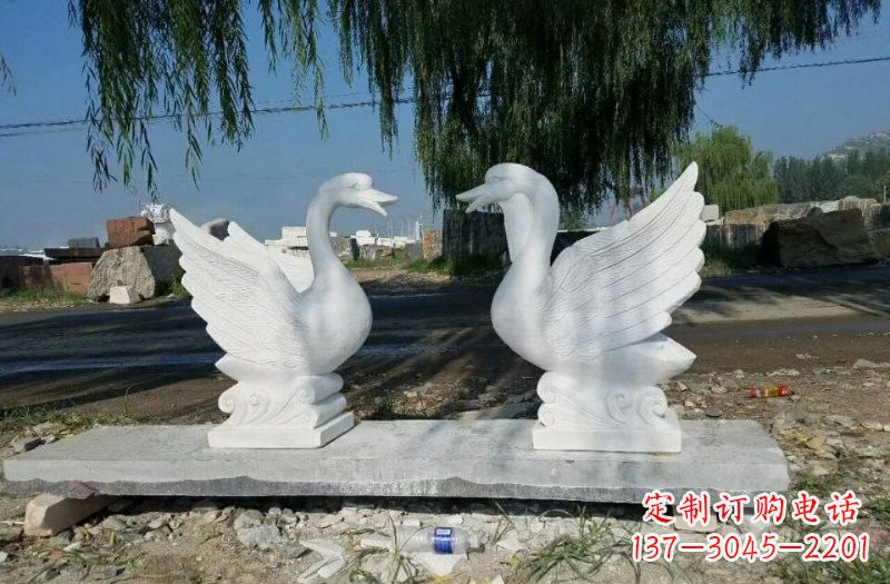 广州浪漫传情——中领雕塑定制天鹅石雕