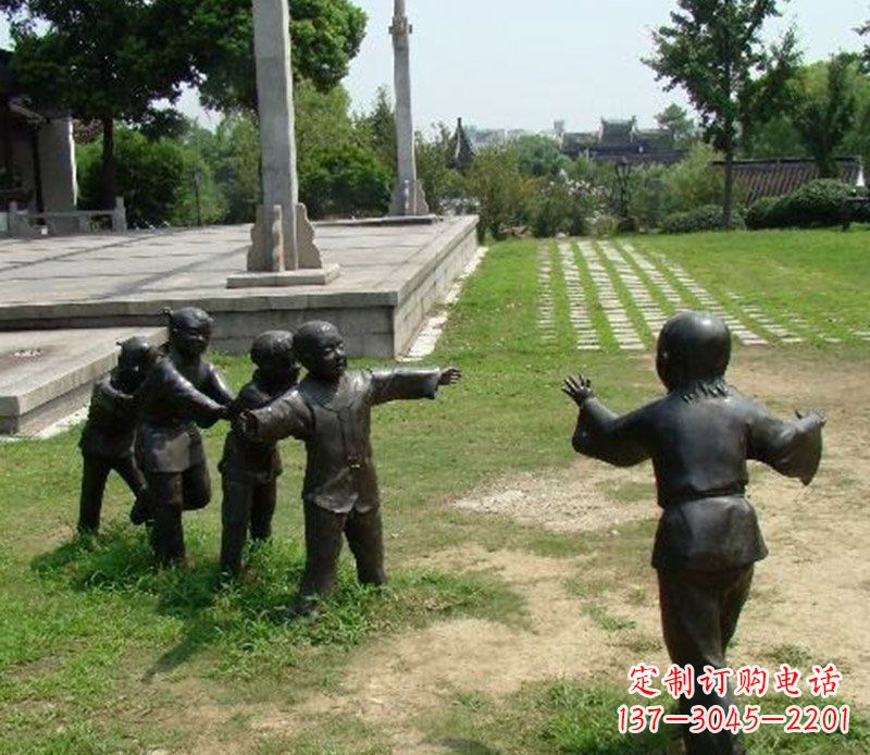 广州老鹰雕塑,巧妙玩耍、永记美好