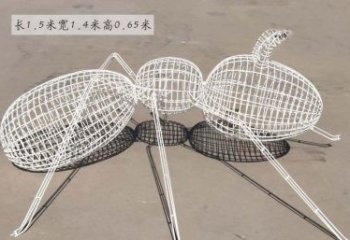 广州美轮美奂的蚂蚁镂空雕塑