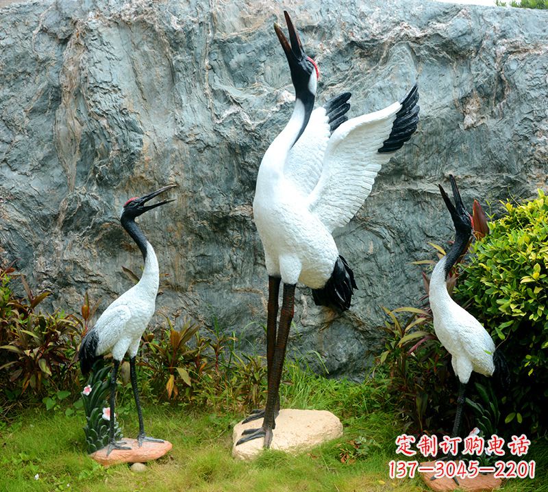 广州故宫仙鹤雕塑