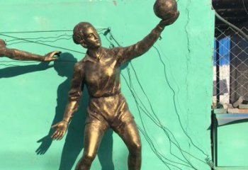 广州中领雕塑：学生运动的赞美——精美铜雕学生人物排球雕塑