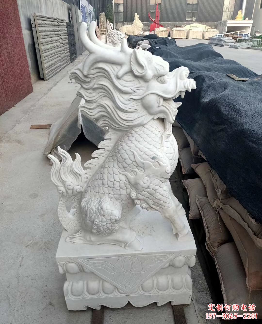 广州高雅古朴的汉白玉麒麟雕塑