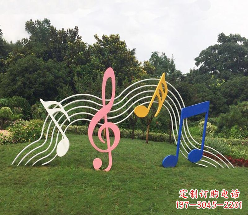 广州领雕塑:外观精美的不锈钢音符雕塑