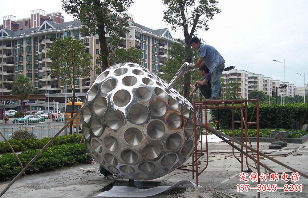 广州街边不锈钢抽象苹果雕塑