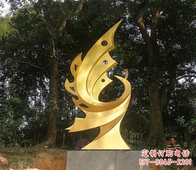 广州以古典风格演绎不锈钢凤凰雕塑