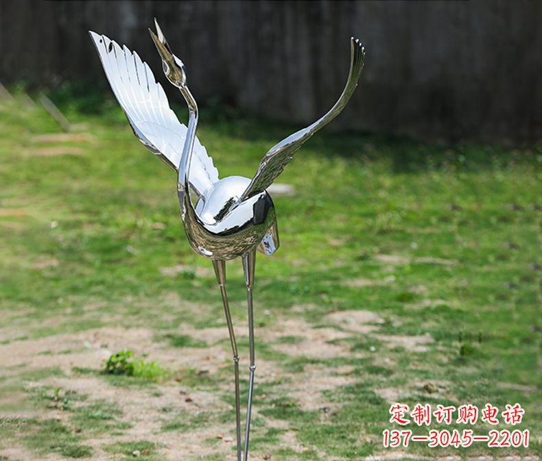 广州高端定制丹顶鹤展翅不锈钢雕塑