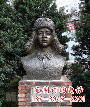 广州领雕塑:全国首创雷锋青铜胸像