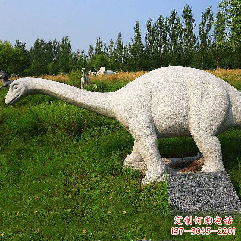 广州雕塑精美，细节精准，呈现出自然风情，瑞士红宝石动物雕塑