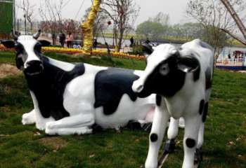 广州仿真奶牛雕塑，精致外形逼真细节