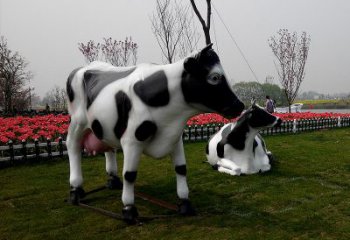 广州真实农场气息的户外仿真奶牛雕塑