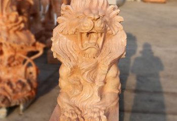 广州象征力量的汇丰狮子红石雕