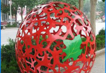 广州街边不锈钢镂空球和树叶景观雕塑