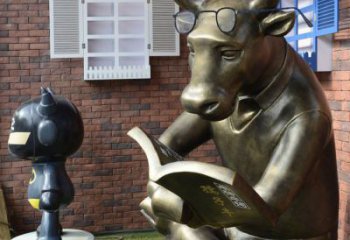 广州看书的牛卡通动物铜雕：艺术品级的制作品质