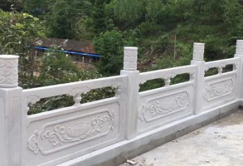 广州莲花纹石栏板雕塑，为你树立华丽边框