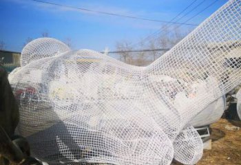 广州镂空小鸟动物雕塑，由中领雕塑厂家专业定制…