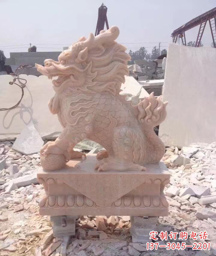广州标题:尊贵高贵,中领雕塑定制的精致石雕麒麟