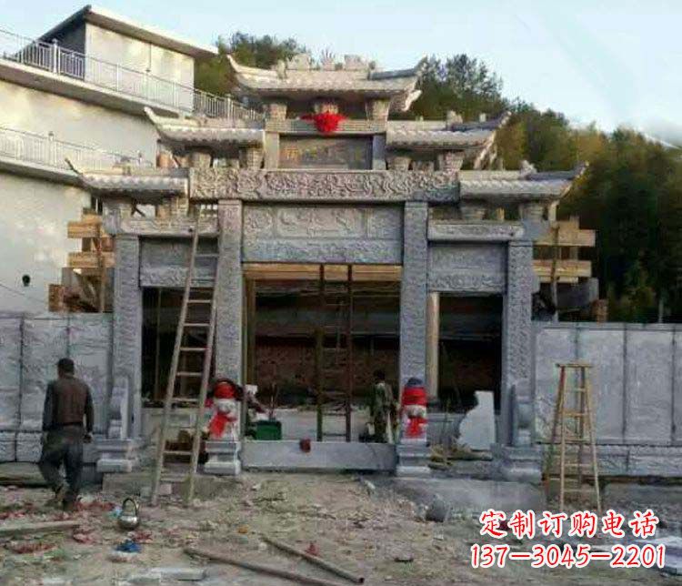 广州三门仿古石雕牌坊打造质感升级的精致建筑