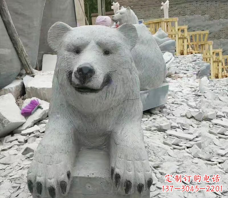 广州高端石雕狗熊雕塑，精致细节，完美还原动物真实感