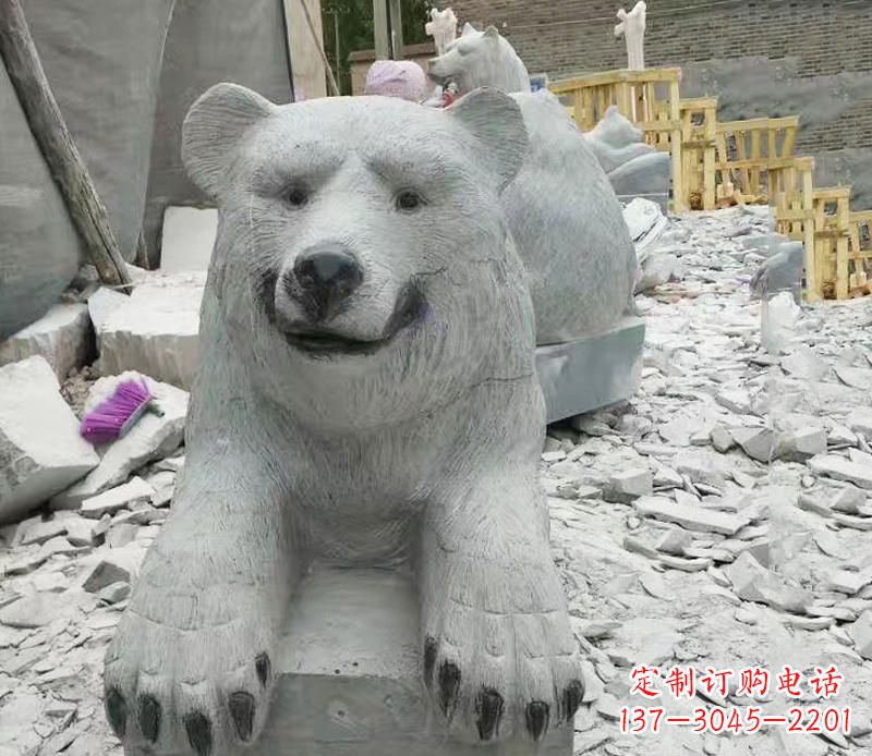 广州高端石雕狗熊雕塑,精致细节,完美还原动物真实感