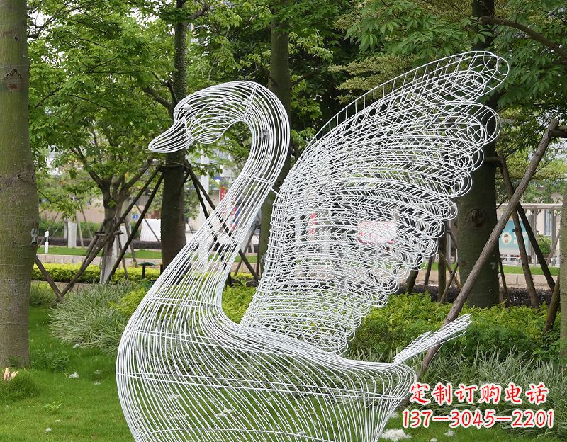 广州天鹅镂空不锈钢雕塑