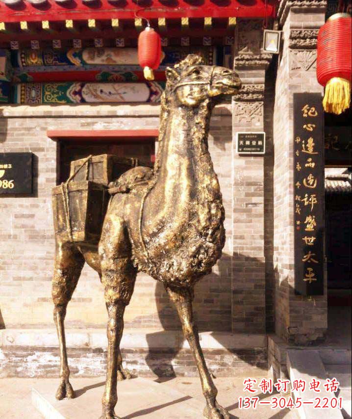 广州驮行李的骆驼动物铜雕