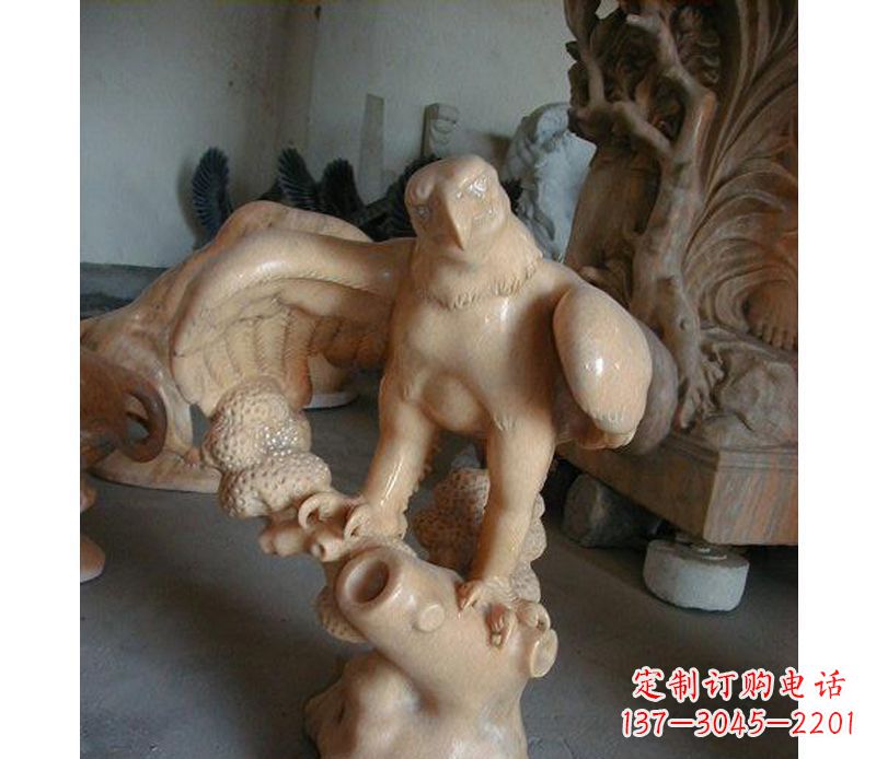 广州晚霞红老鹰石雕