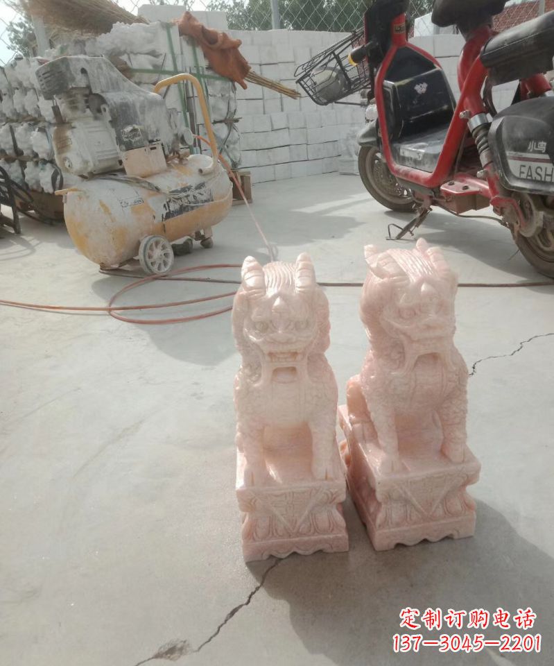 广州晚霞红神兽麒麟动物雕塑