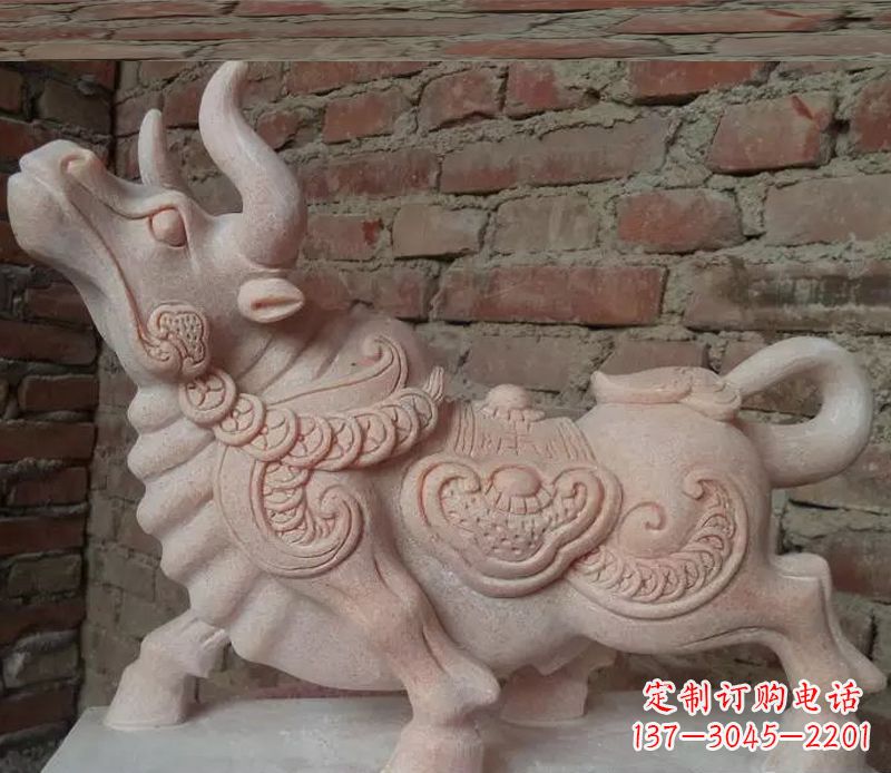 广州晚霞红小牛雕塑