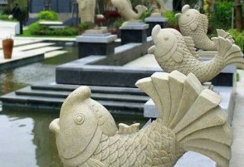 广州喷水鱼砂岩石雕-园林水池雕塑