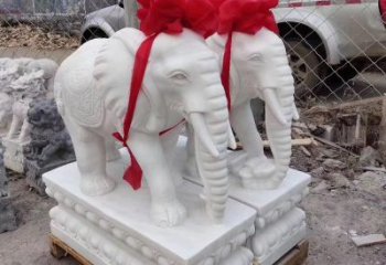 广州元宝驾驭的大象雕塑艺术