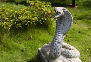 广州石雕眼镜蛇公园动物雕塑