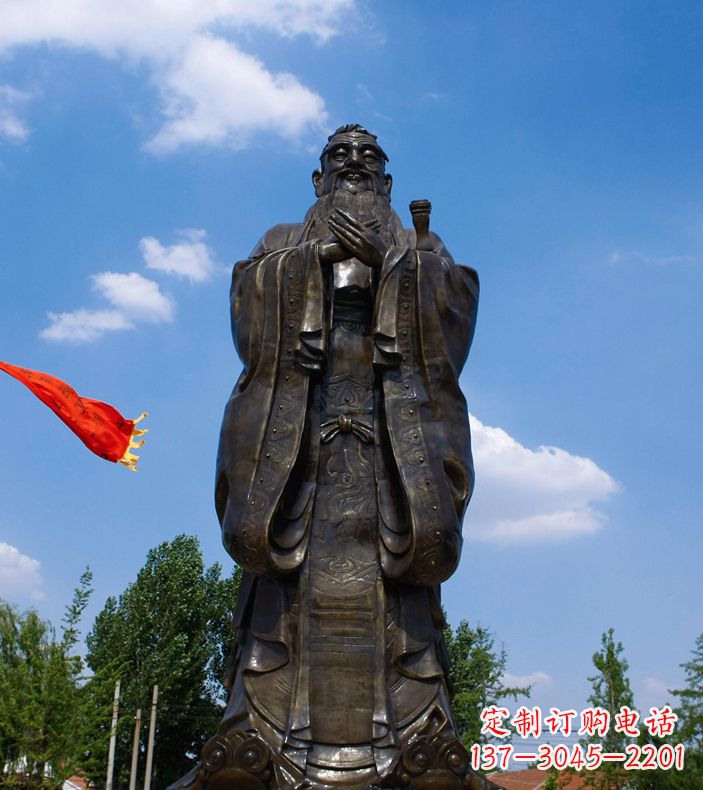广州校园里的孔子雕像